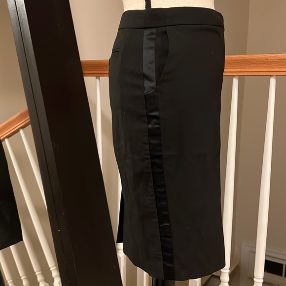 Old Navy | black tuxedo pencil skirt - Picture 2 of 5